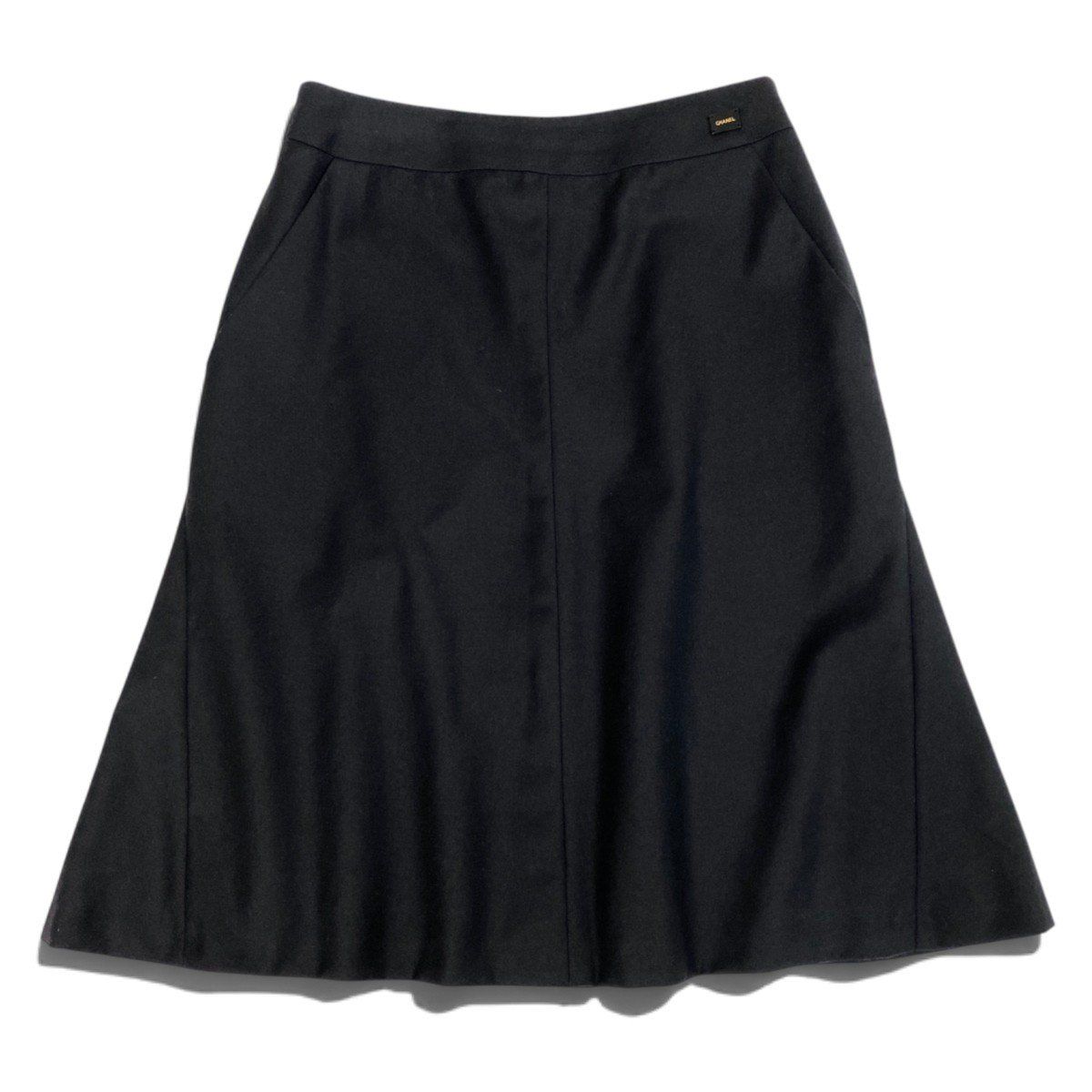 Chanel C 01A Logo Plate Flare Skirt Cashmere Blend Black Wool 36 — view 2