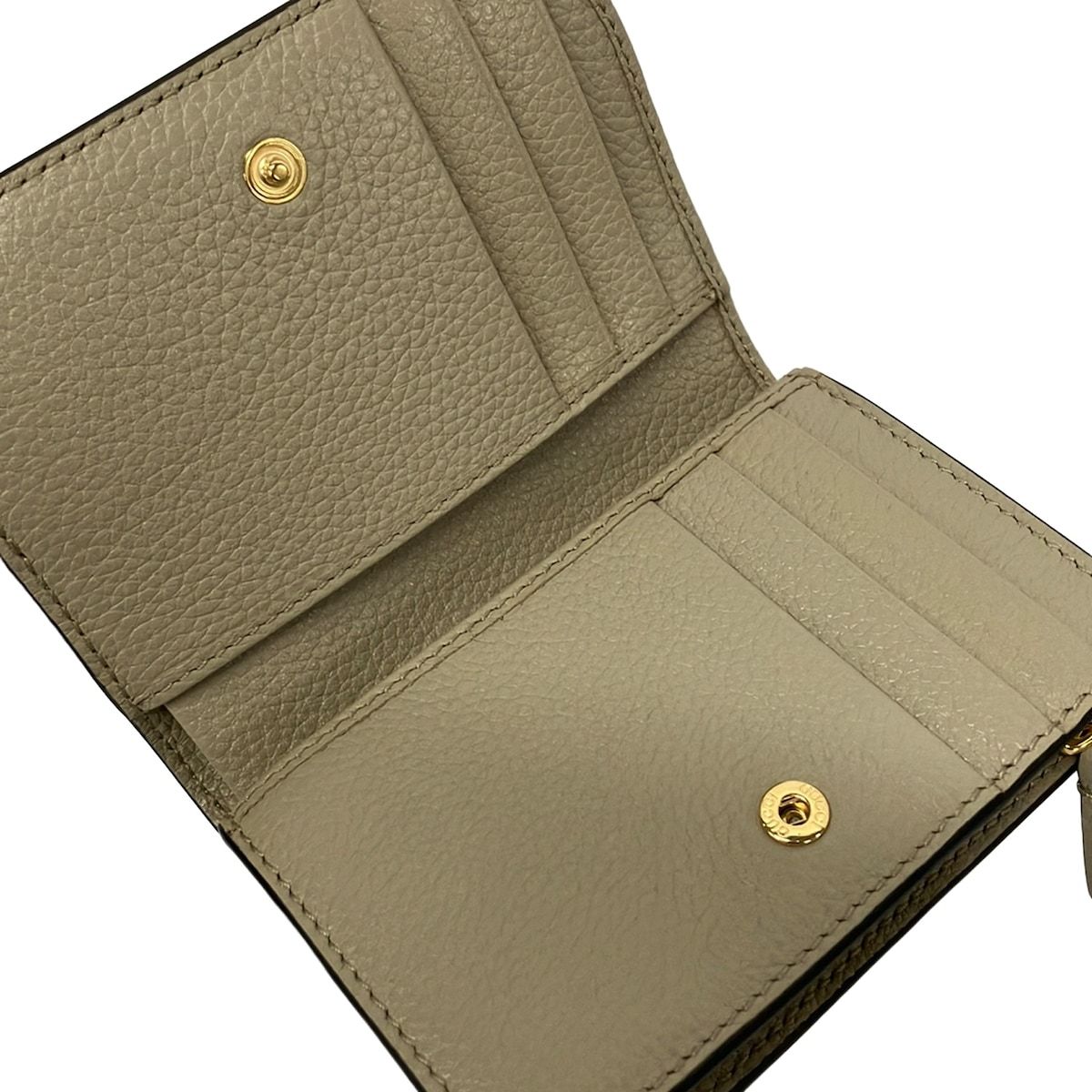 Gucci Bifold Wallet Double G Bicolor Small Beige Ivory L-shaped Zipper Leather — view 3