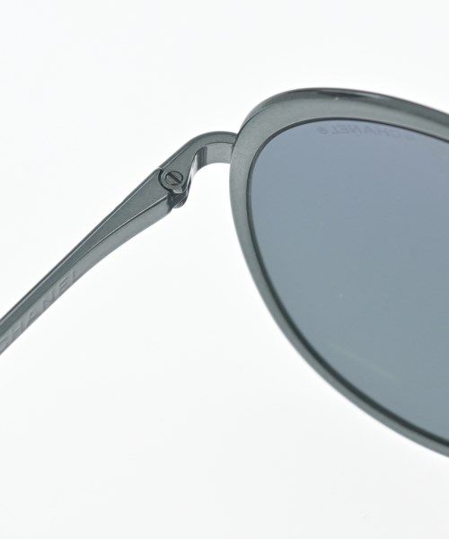 Chanel CC Logo Sunglasses Black — view 6