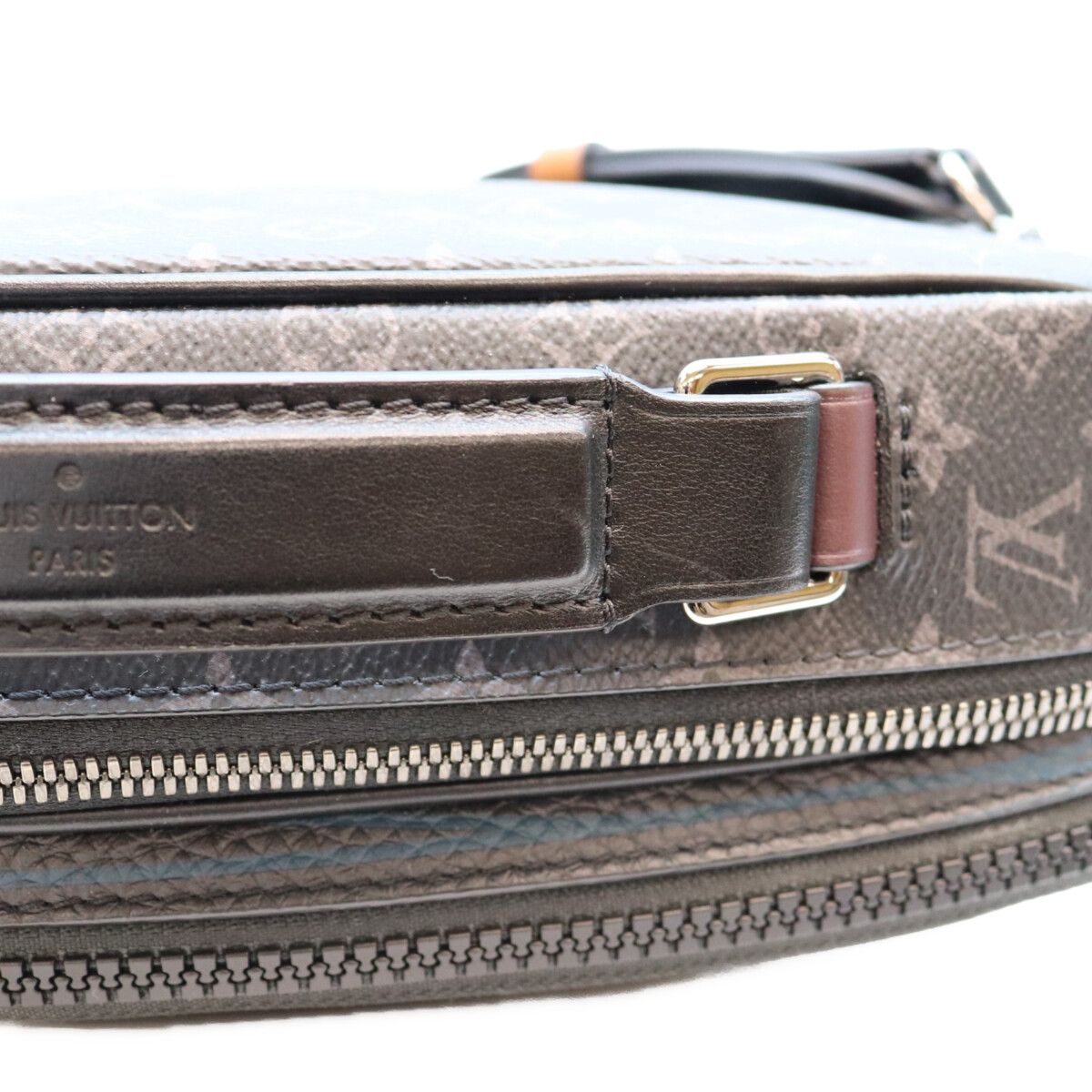Louis Vuitton Monogram Eclipse Messenger Multi Pocket Shoulder Bag — view 8