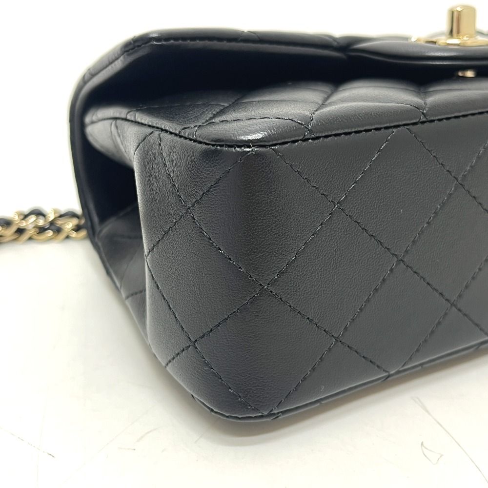Chanel Handbag Quilted 20 Top Handle Lambskin Black — view 5