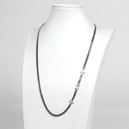 Louis Vuitton Necklace Monogram Low Flower Metal Silver — view 4