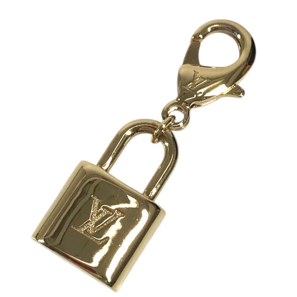 Louis Vuitton Charm LV Logo Padlock Metal Gold Keychain — view 2