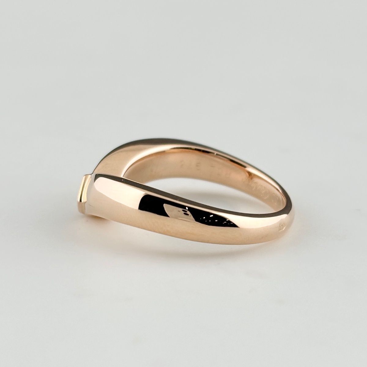 Cartier Triandle Pink Gold Ring Melee Diamond — view 4