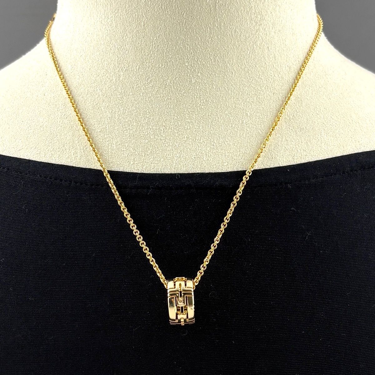 Bvlgari Parentesi Yellow Gold Pendant — view 2