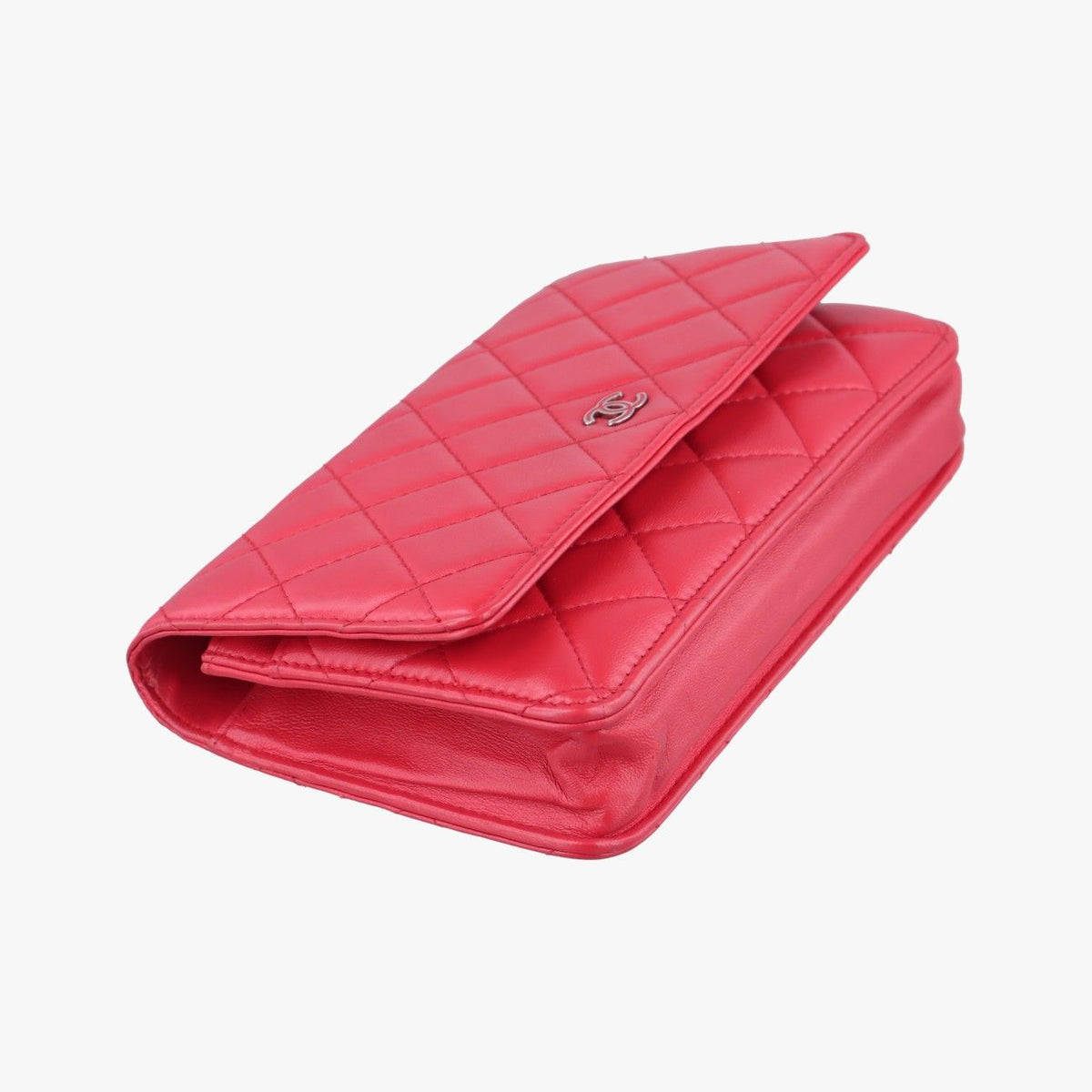 Chanel Quilted CC Logo Red Lambskin — view 5