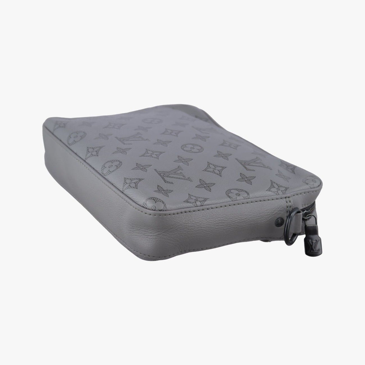 Louis Vuitton Trio Messenger Gri Monogram Shadow — view 6
