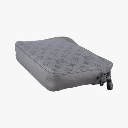 Louis Vuitton Trio Messenger Gri Monogram Shadow — view 6