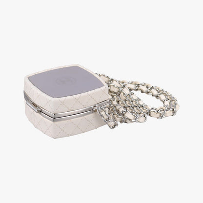 Chanel Makeup Box White Leather — view 4