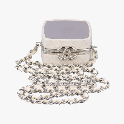 Chanel Makeup Box White Leather — view 8