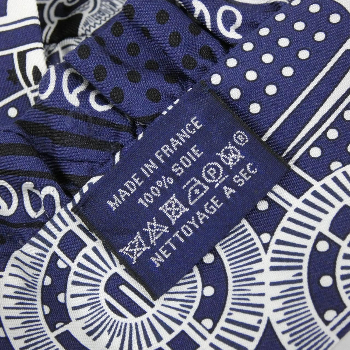 Hermes Eperon D'or Bandana Twilly Frill Scarf — view 5