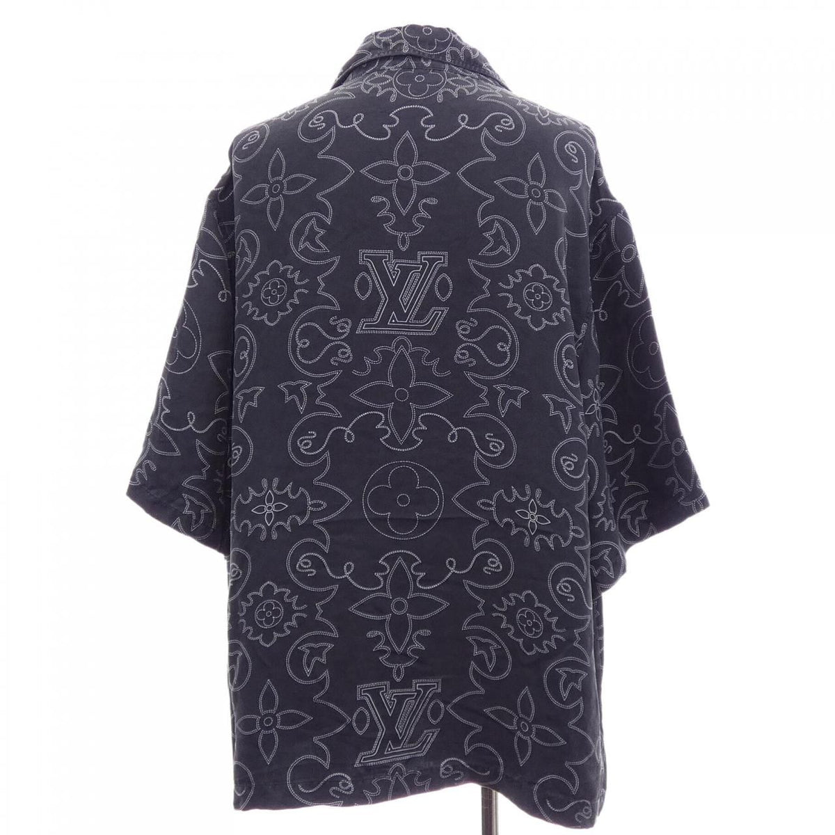 Louis Vuitton Short Sleeve Shirt — view 2