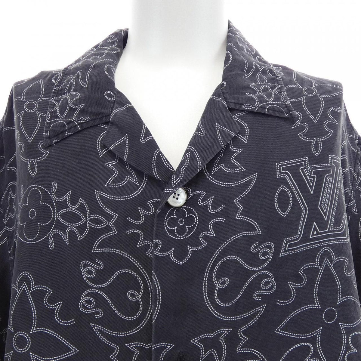 Louis Vuitton Short Sleeve Shirt — view 5