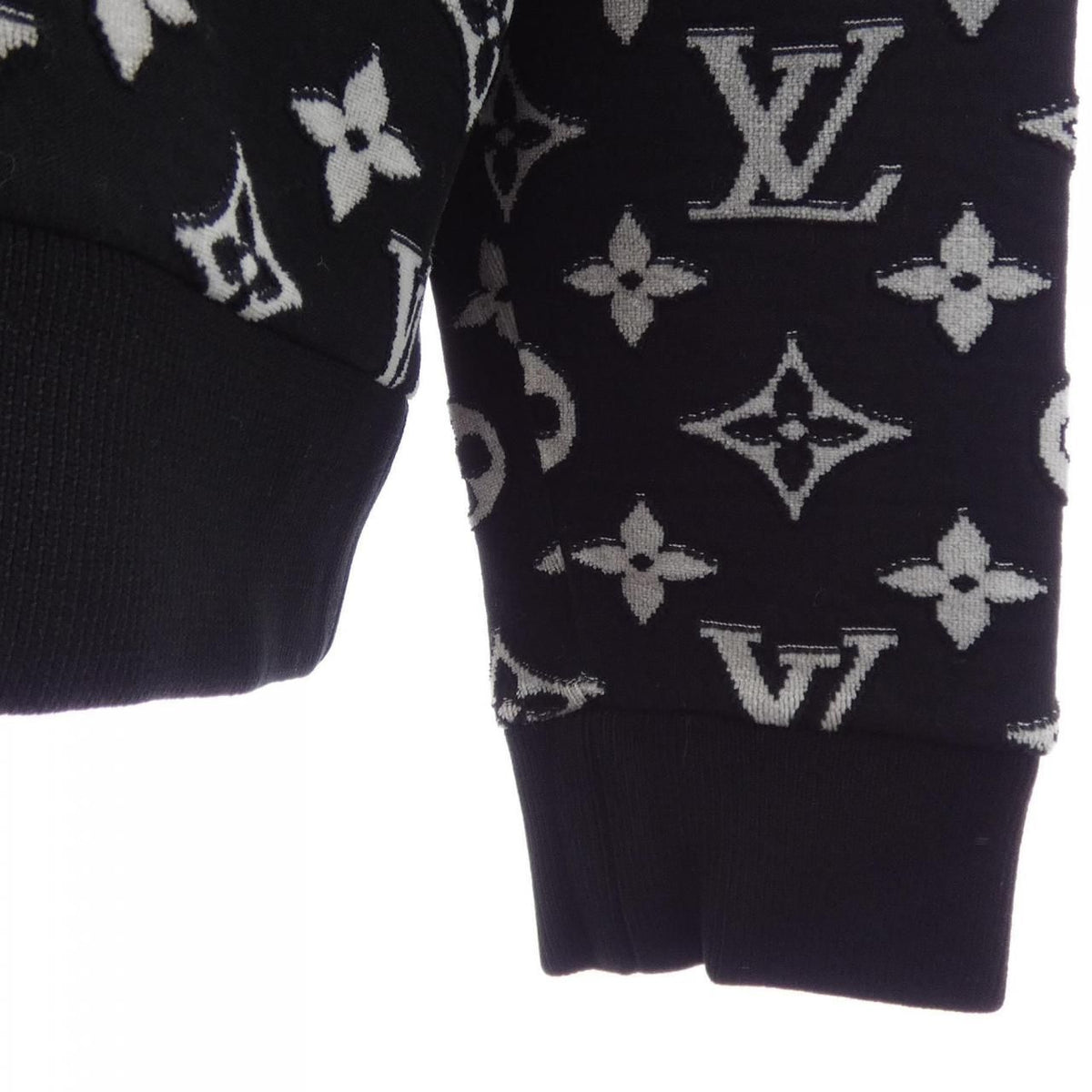 Louis Vuitton Gradient Monogram Fill Coupe Sweatshirt — view 6