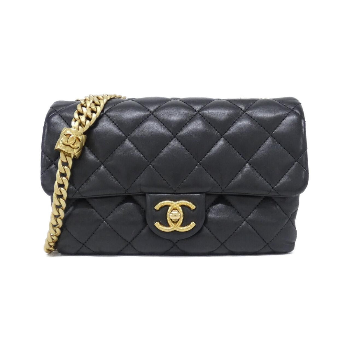 Chanel Shoulder Bag Black