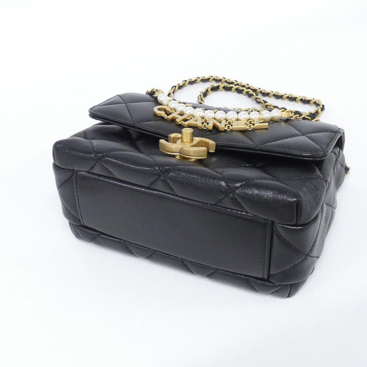 Chanel Shoulder Bag Black — view 3