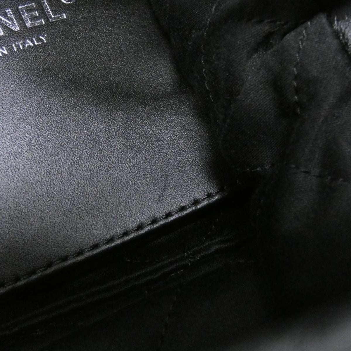 Chanel 22 Line Bag — view 7