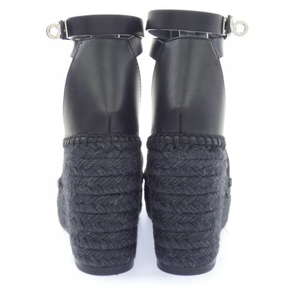Hermes Tipoli Kelly Buckle Sandals — view 4