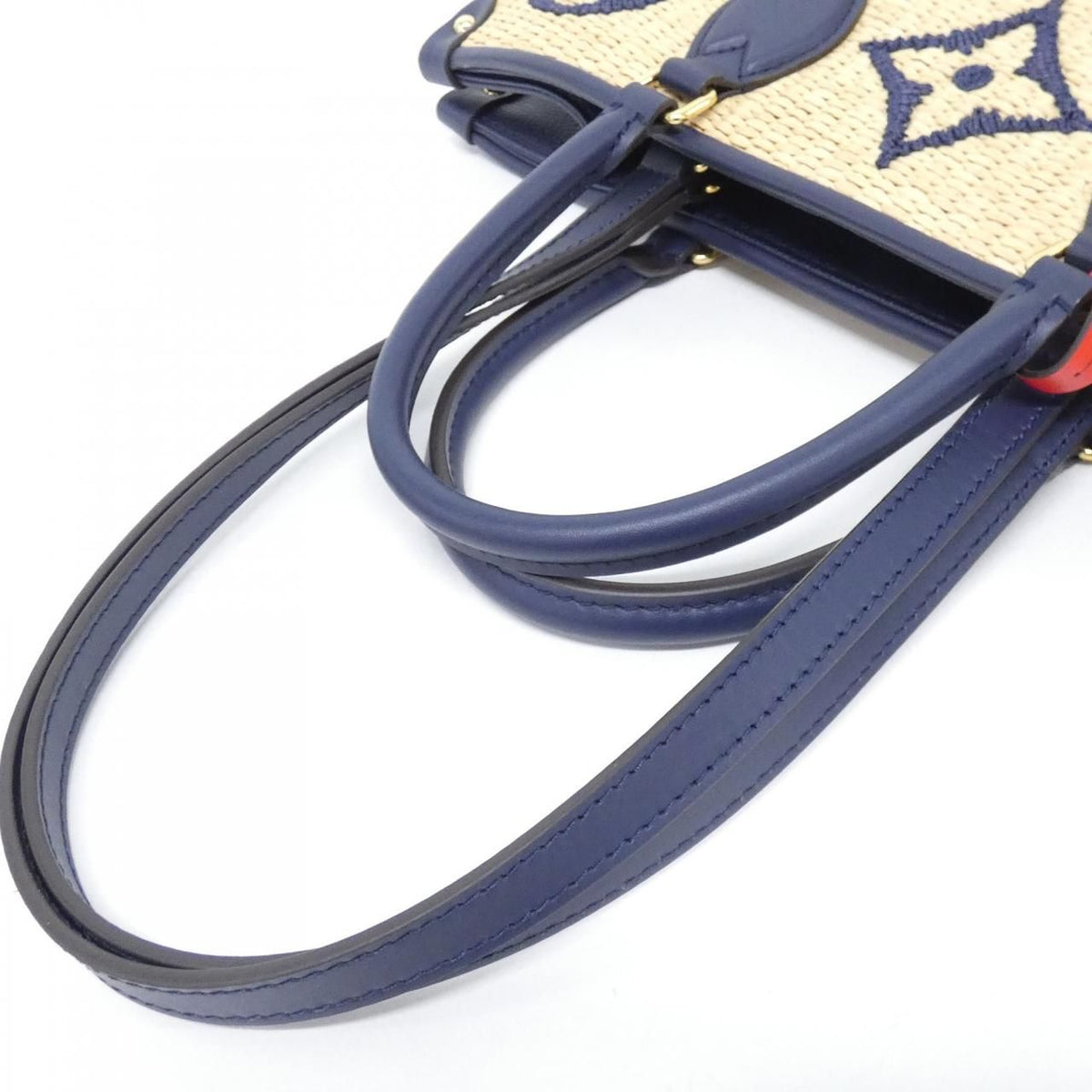 Louis Vuitton Monogram Raffia On The Go MM Bag — view 5