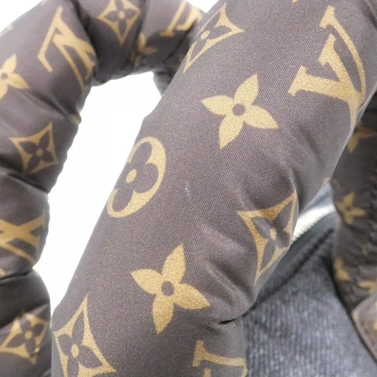Louis Vuitton Monogram Speedy Bandouliere 25 Boston Bag — view 3