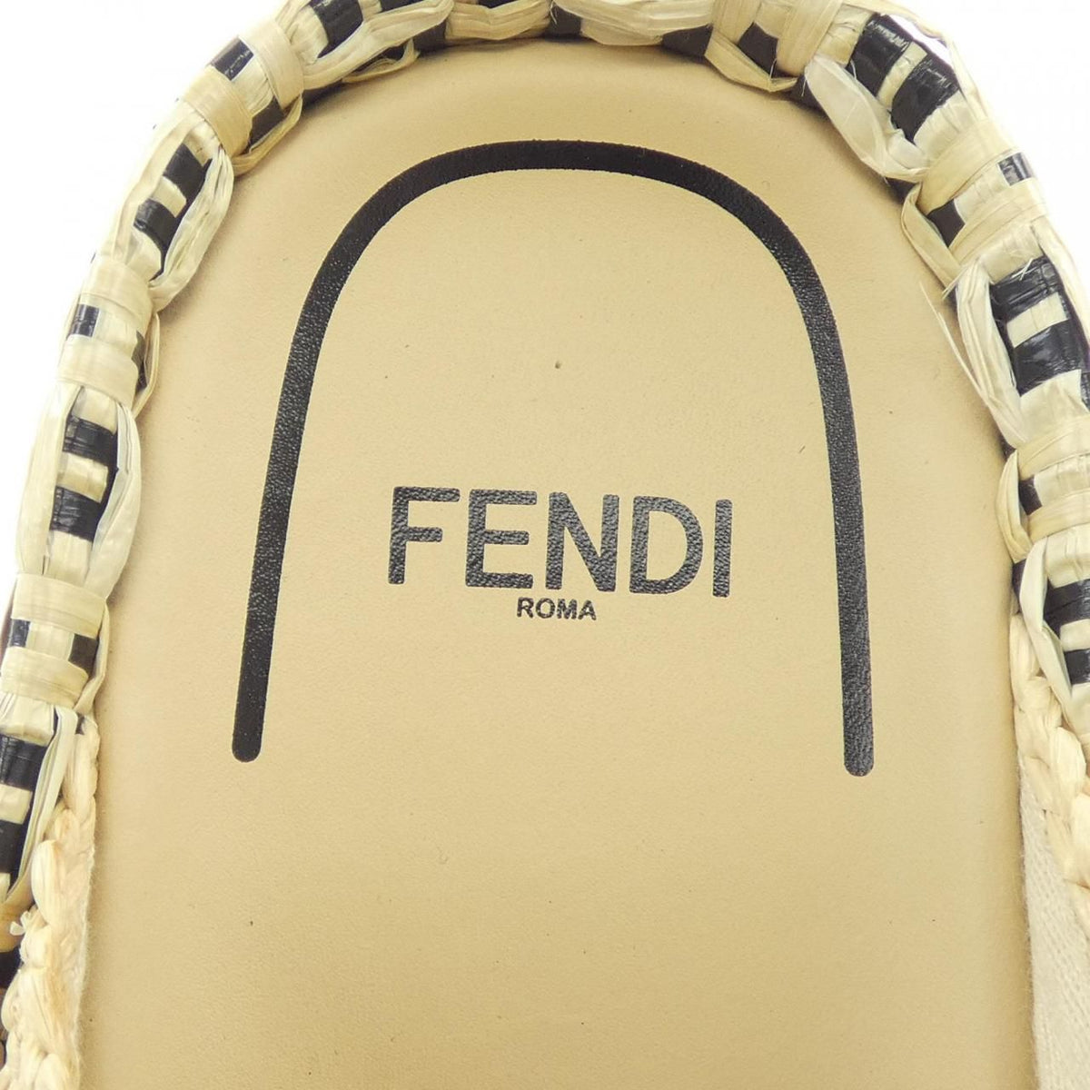 Fendi Sandals Beige — view 6
