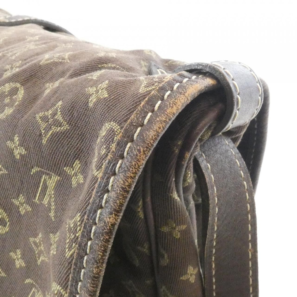 Louis Vuitton Monogram Mini Lin Saumur 30 — view 3