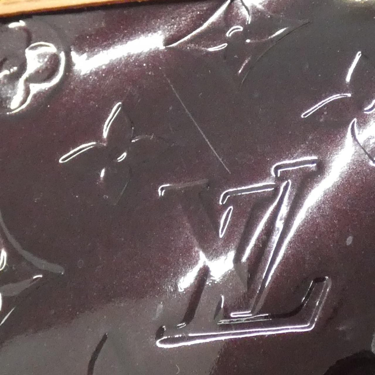 Louis Vuitton Vernis Roxbury Drive Bag — view 6