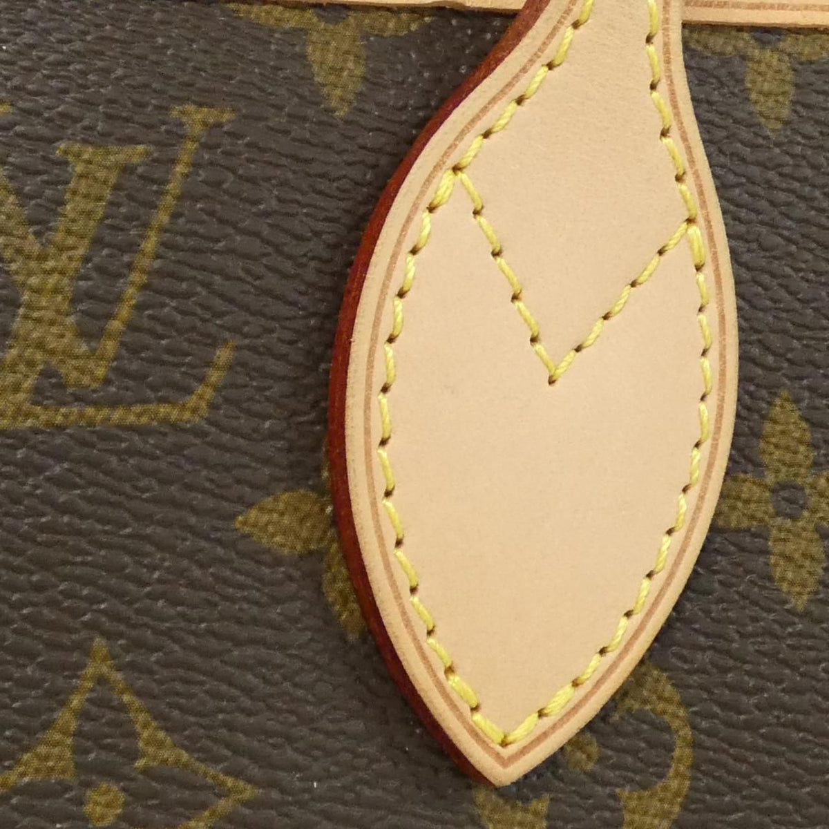 Louis Vuitton Monogram Neverfull MM Bag — view 5