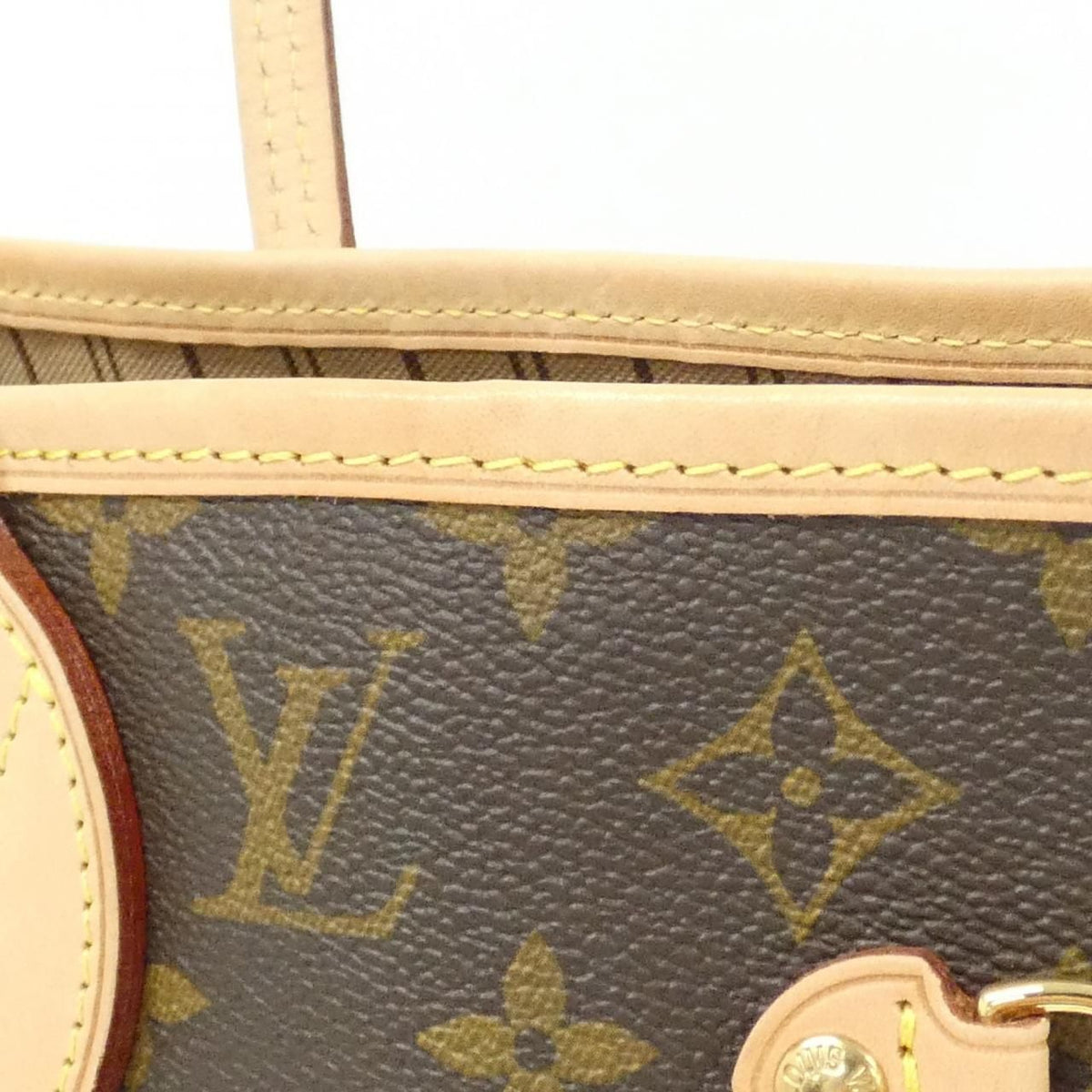 Louis Vuitton Monogram Neverfull MM Bag — view 3
