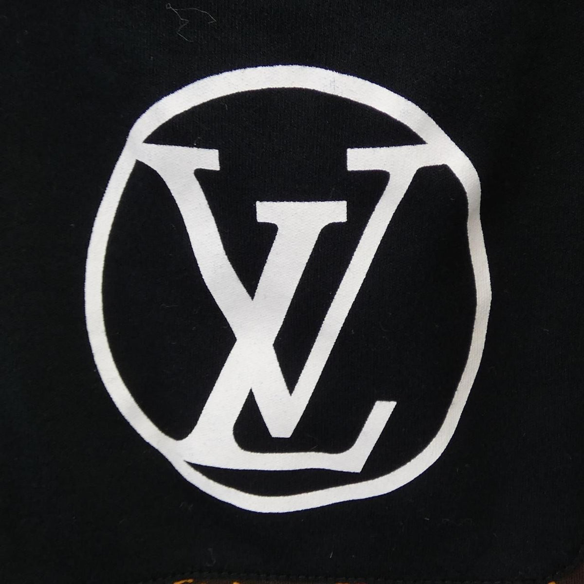 Louis Vuitton Retro Monogram T-Shirt — view 8