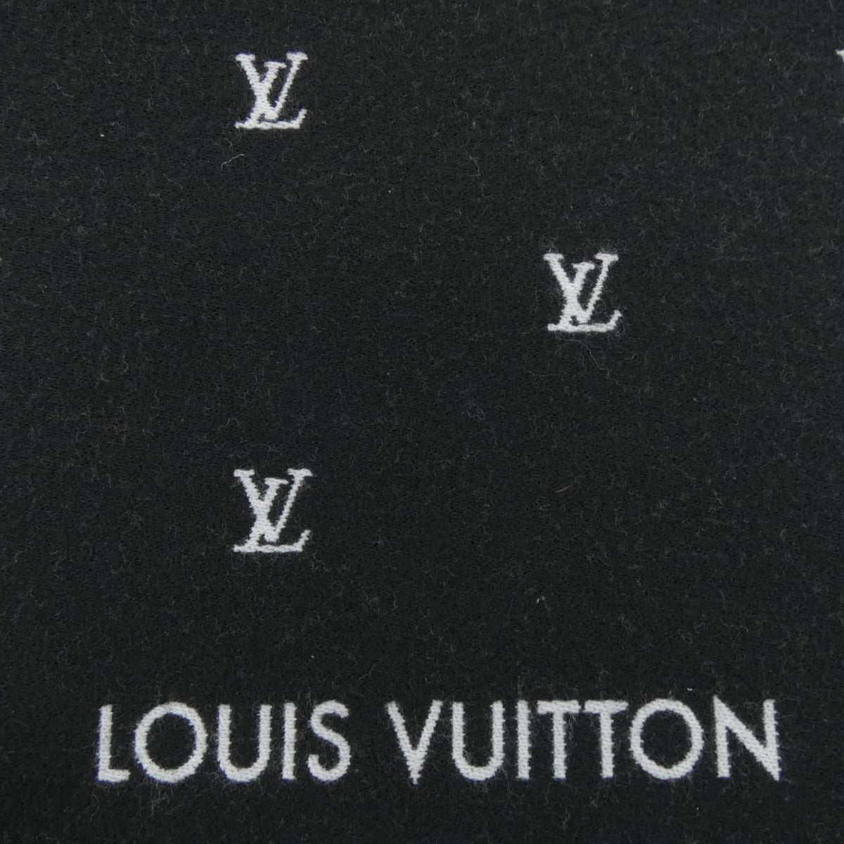Louis Vuitton LV Blazon Scarf — view 4