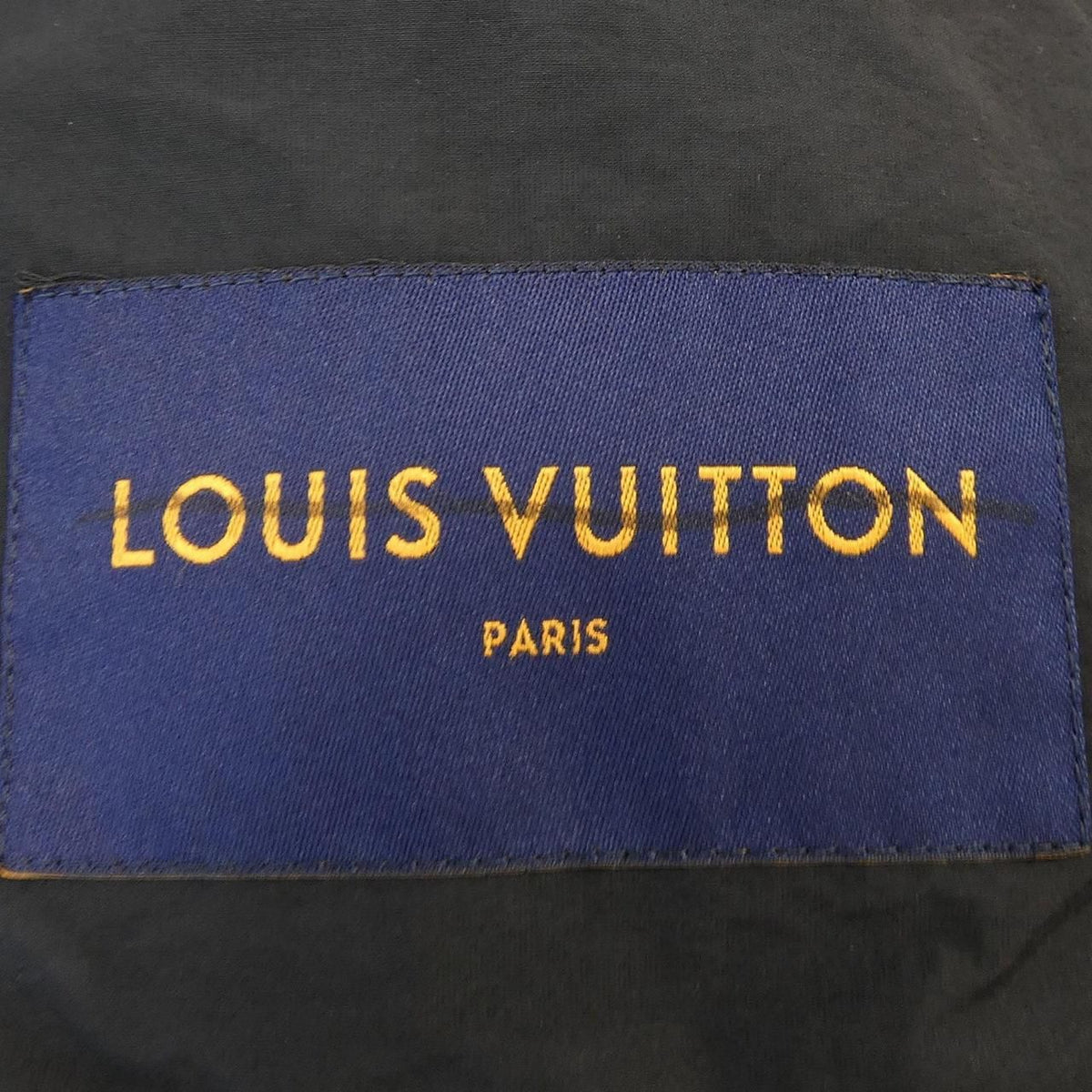 Louis Vuitton Coat Black — view 4