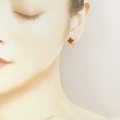 Van Cleef & Arpels Sweet Alhambra Earrings — view 4