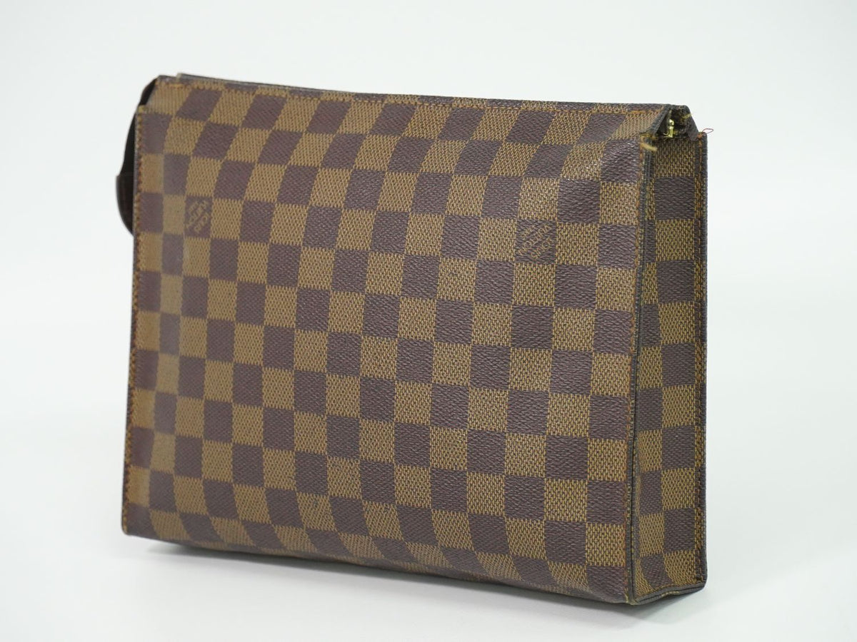 Louis Vuitton LV Poche Toilet 26 Damier Ebene Pouch Clutch Brown — view 2