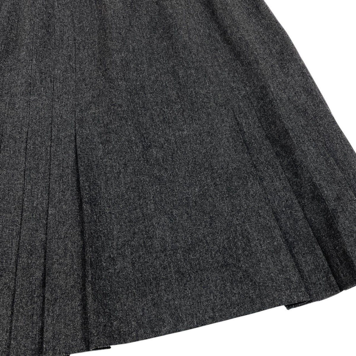 Chanel 90S CC Logo Button Pleated Skirt Gray Wool 40 — view 5