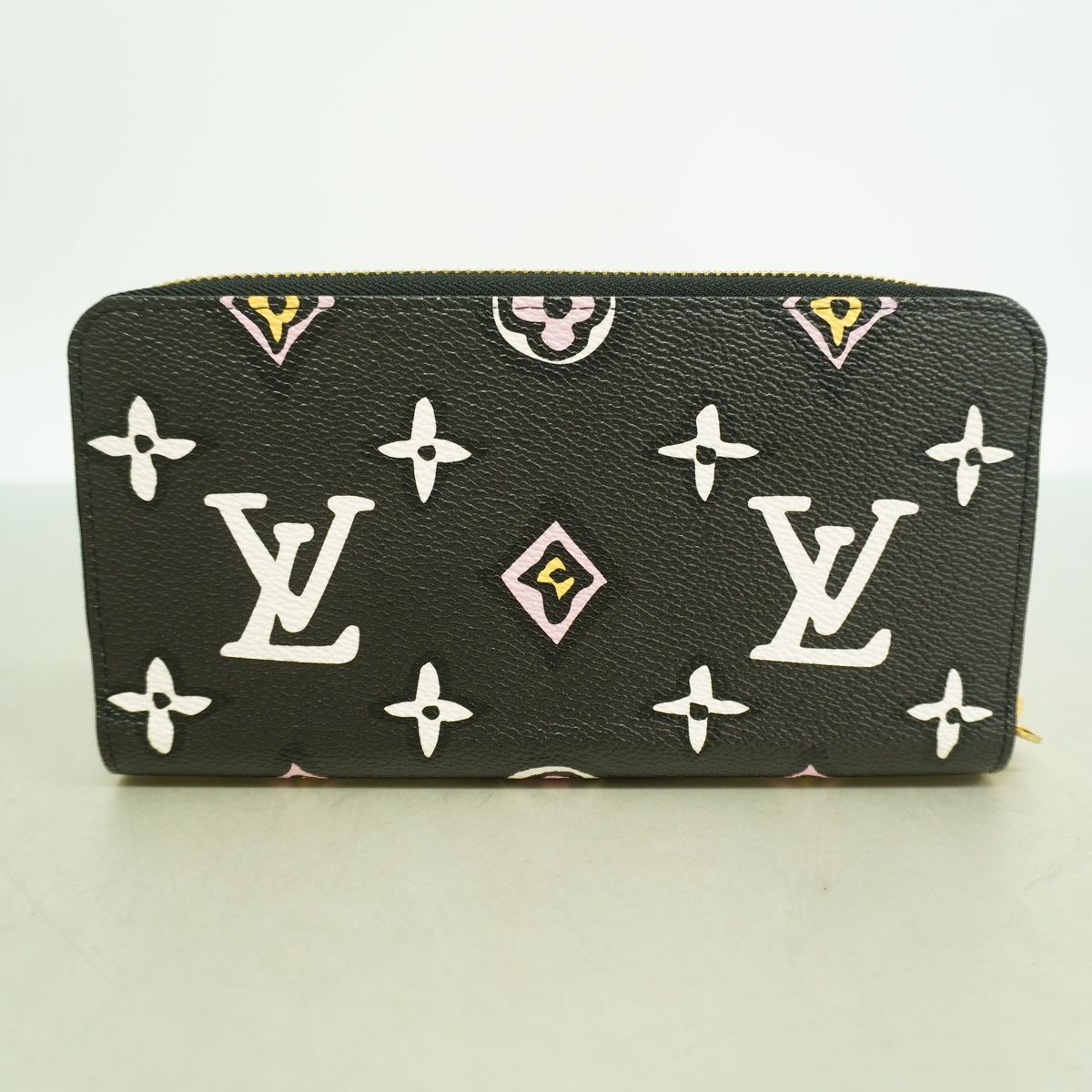 Louis Vuitton Wallet Wild at Heart Zippy Black — view 8