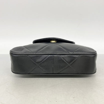 Chanel Shoulder Bag Lambskin Black — view 3