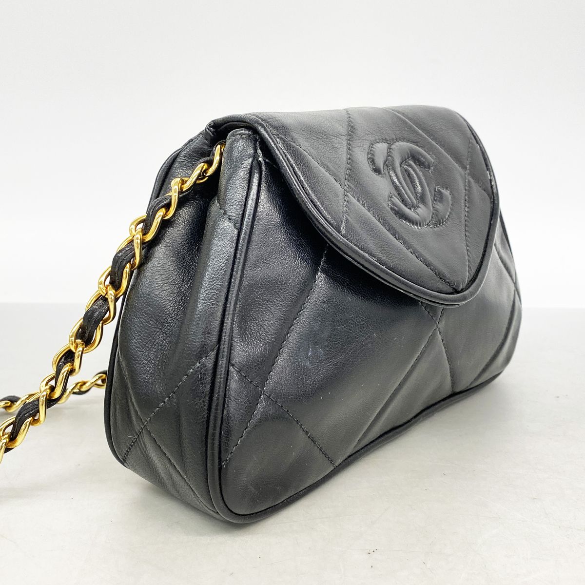 Chanel Shoulder Bag Lambskin Black — view 2