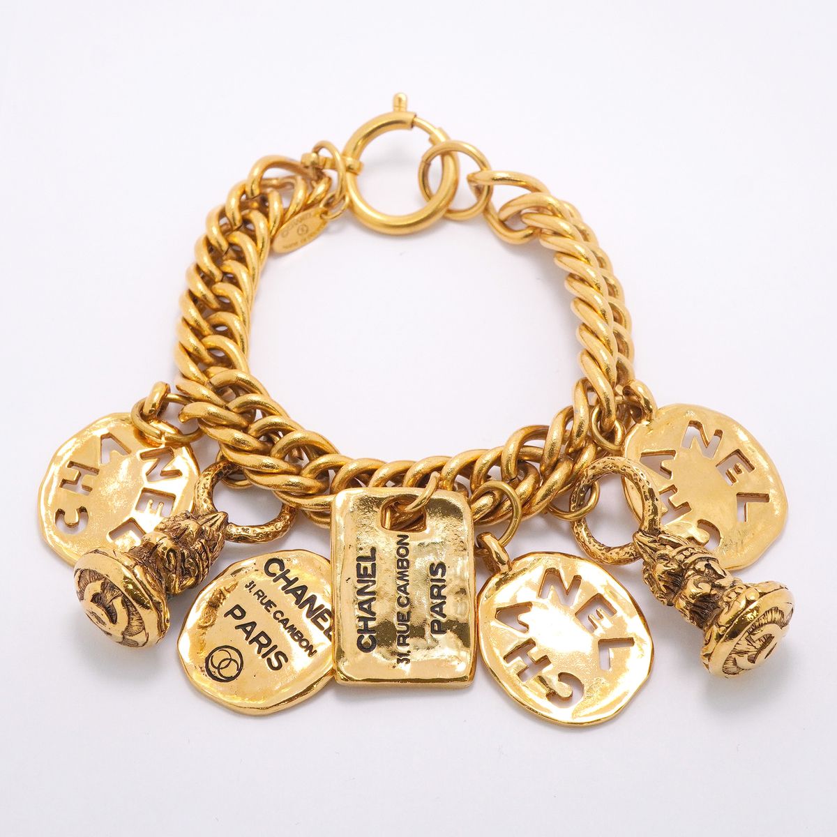Chanel Bracelet Vintage CC Logo Gold Plated — view 3