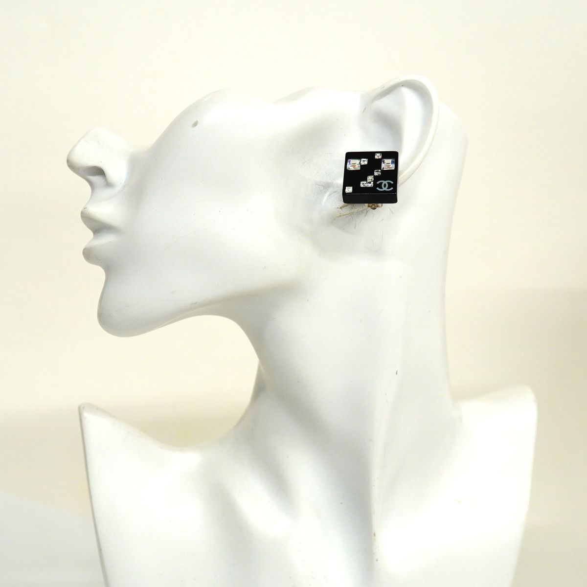 Chanel Earrings CC Logo Square Metal Rhinestone Silver Black — view 5