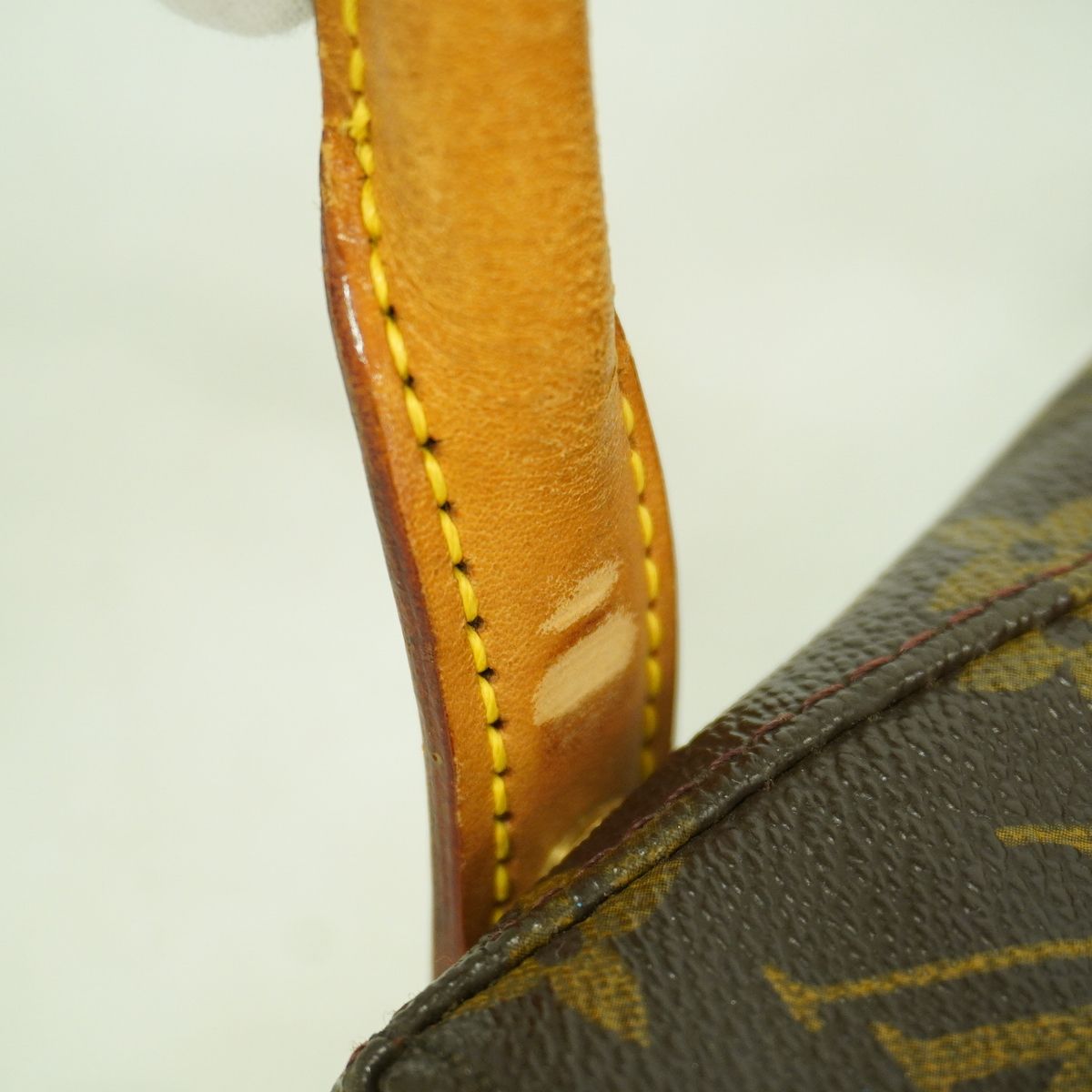 Louis Vuitton Shoulder Bag Monogram Looping GM Brown — view 7