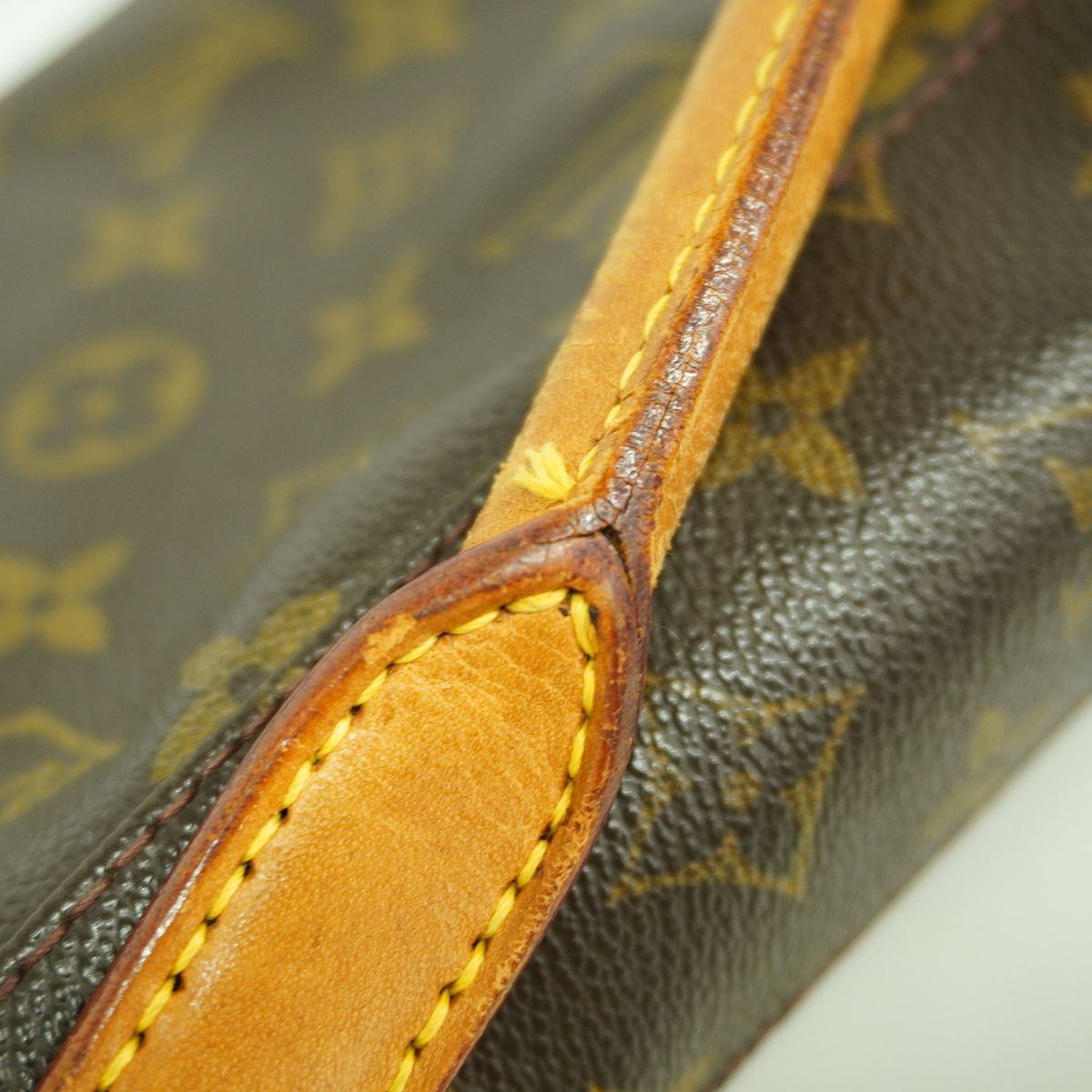 Louis Vuitton Shoulder Bag Monogram Looping GM Brown — view 6