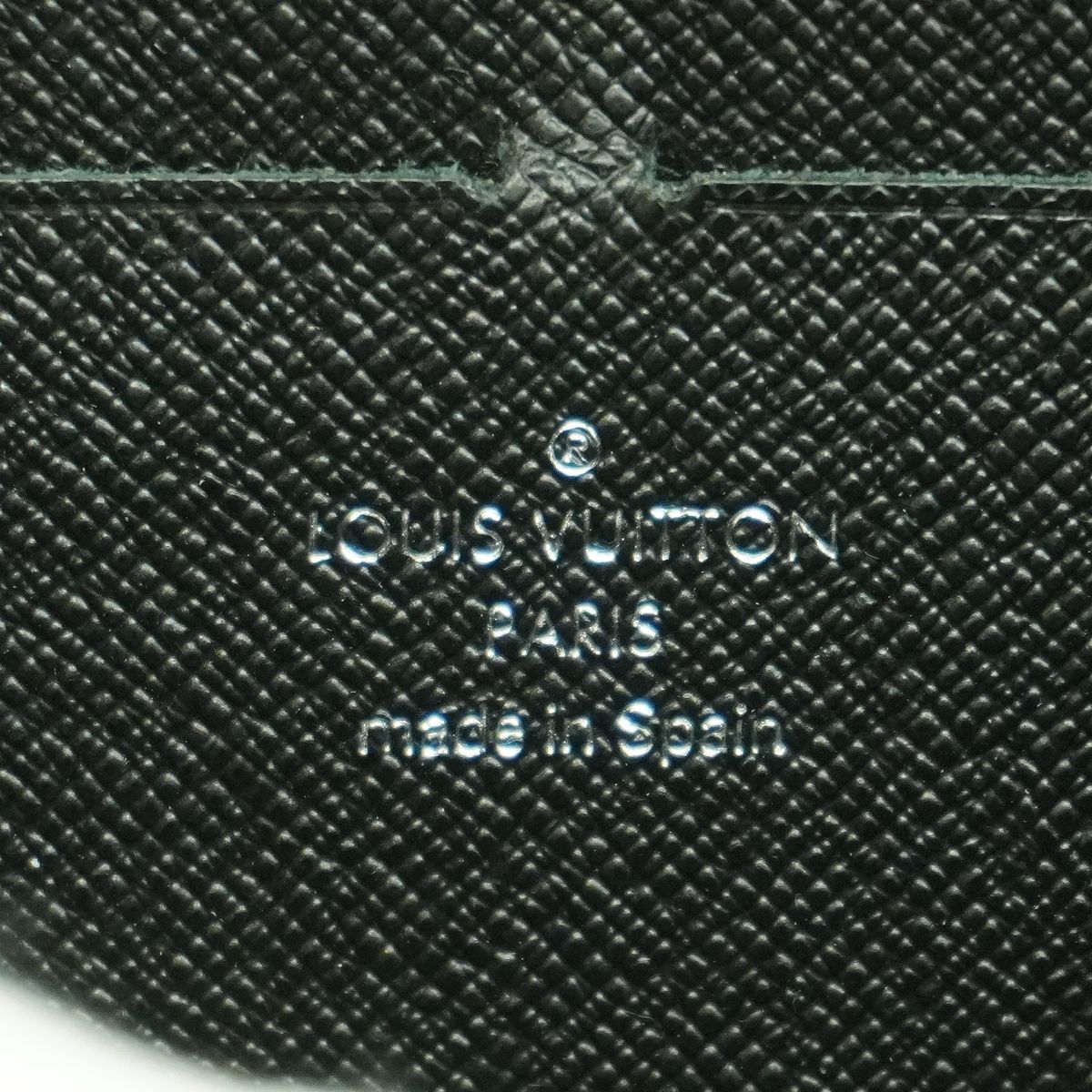 Louis Vuitton Wallet Epi Zippy Noir — view 4
