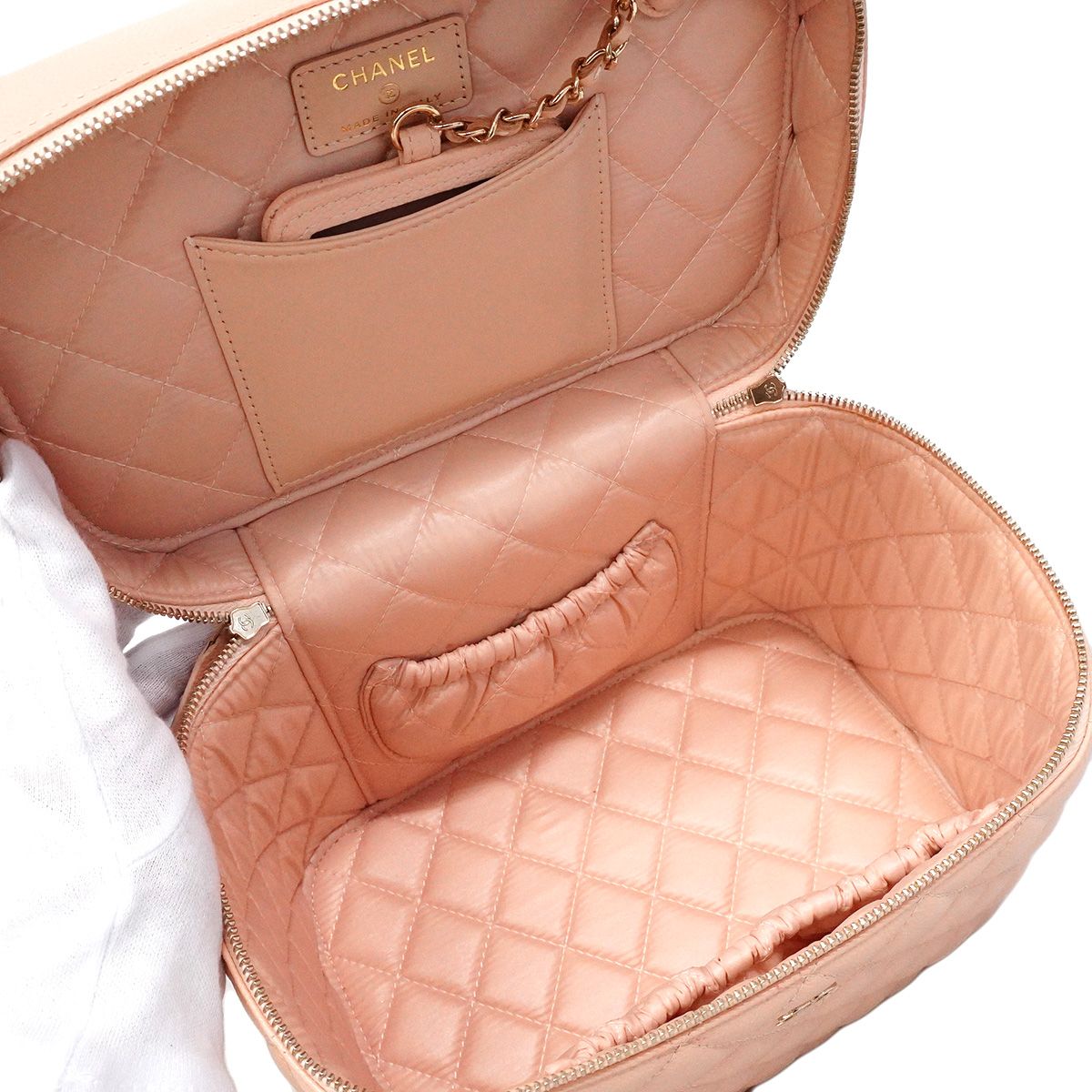 Chanel Vanity Bag Quilted Caviar Leather Pink Champagne Gold — view 4