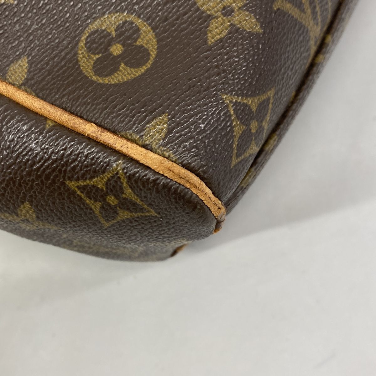 Louis Vuitton Shoulder Bag Monogram Abbesses Brown — view 7