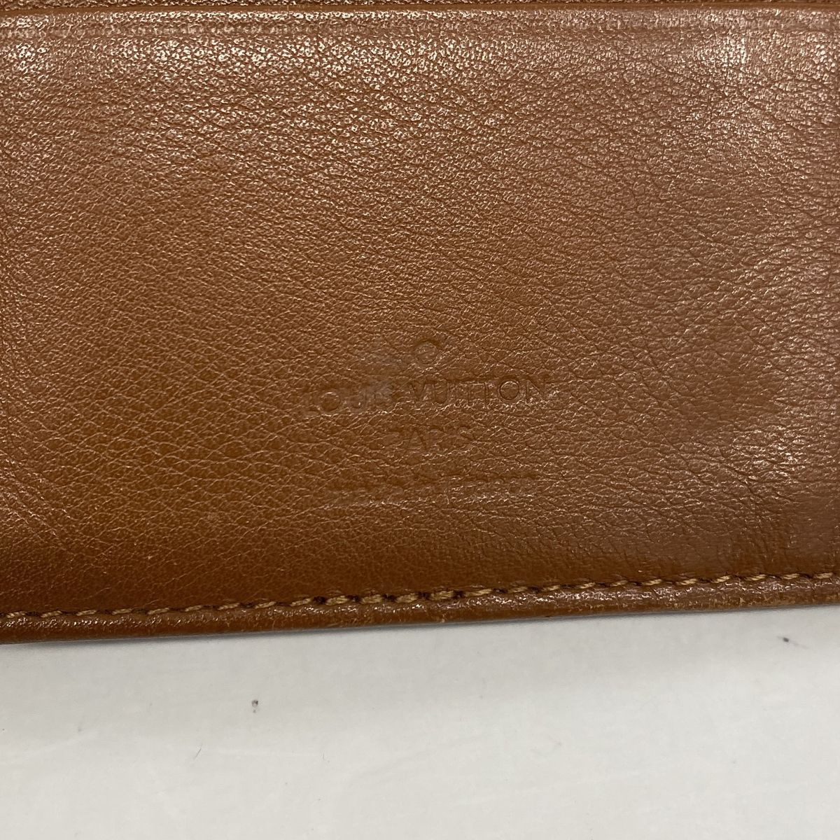 Louis Vuitton Trifold Wallet Mahina Portefeuille Amelia Cognac — view 4