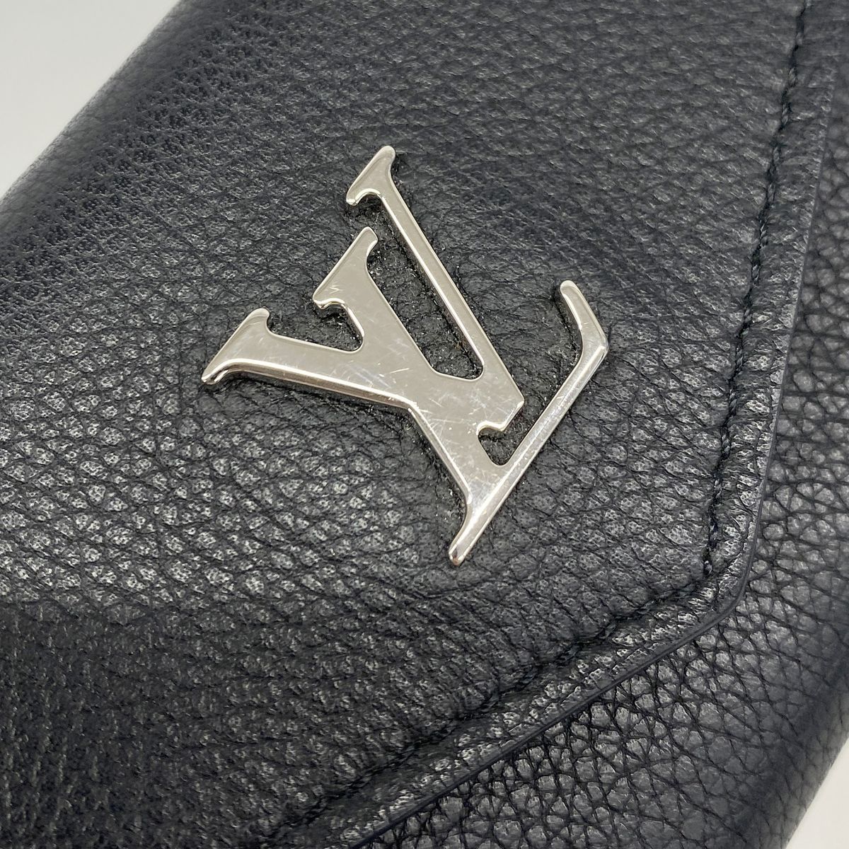 Louis Vuitton Trifold Wallet Portefeuille Lock Mini Noir — view 7