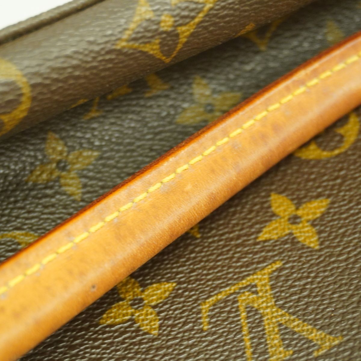 Louis Vuitton Shoulder Bag Monogram Looping GM Brown — view 7