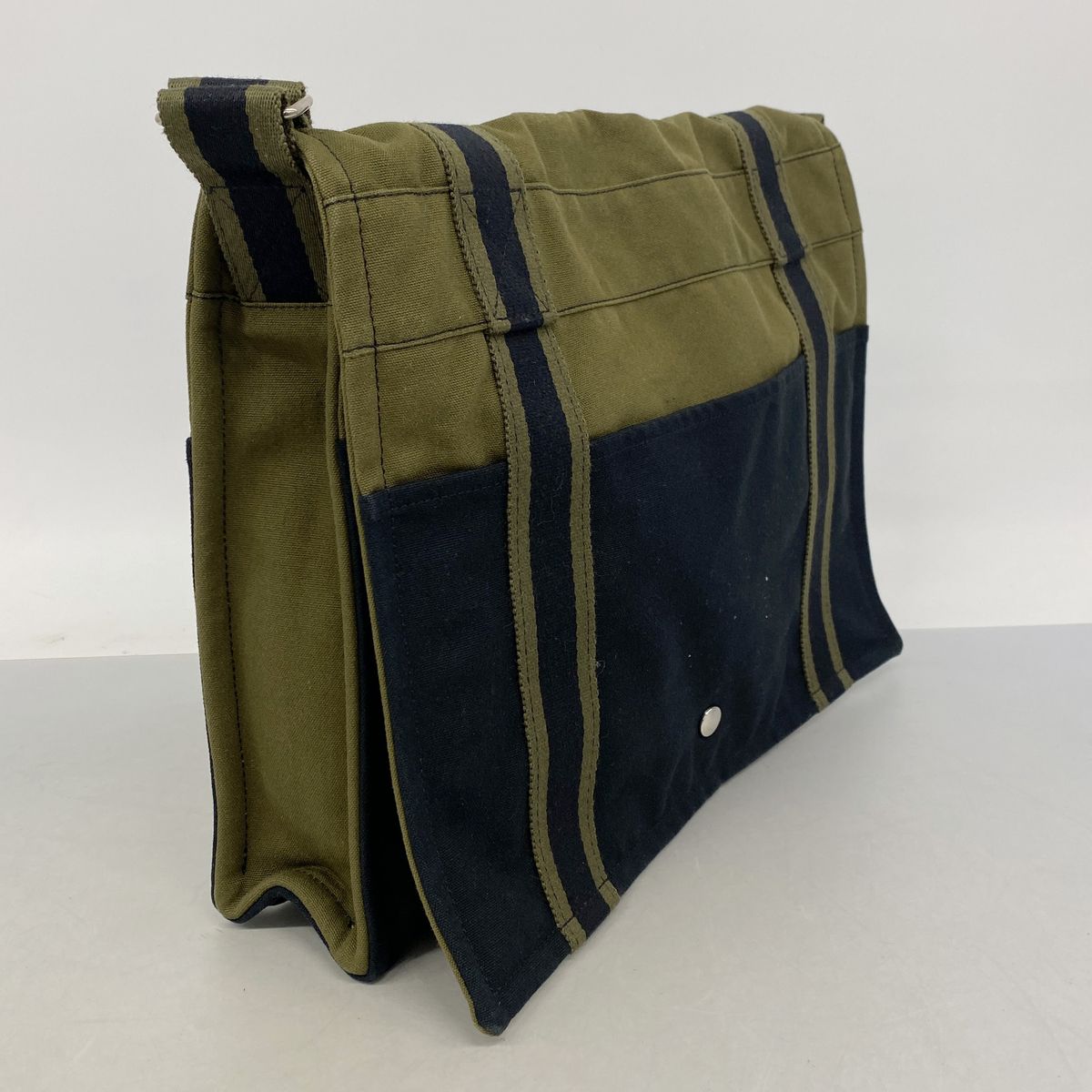 Hermes Shoulder Bag Fourre Tout Besace MM Canvas Black Khaki Silver — view 2