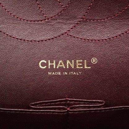 Chanel Shoulder Bag Maxi Quilted Caviar Leather Black Gold — view 5